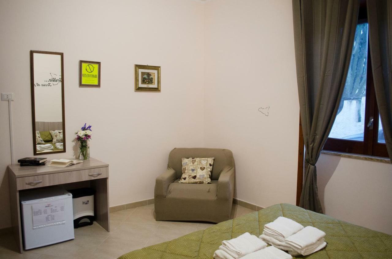 B&B Al Pilone Messina Buitenkant foto